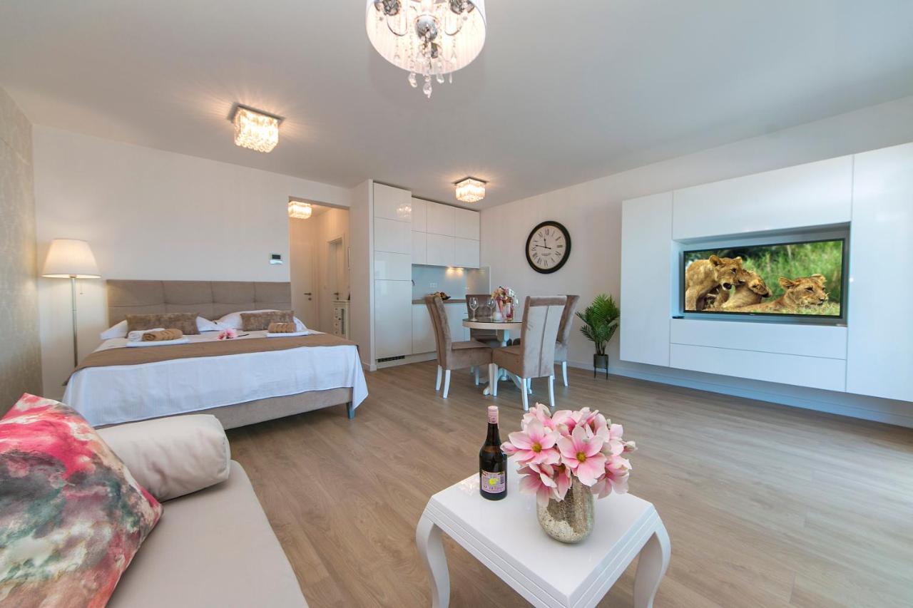 Apartman Sunshine Makarska Buitenkant foto